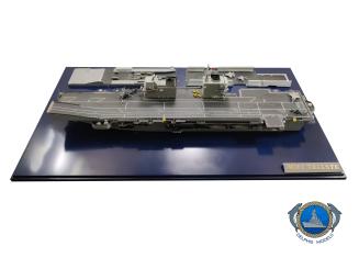 1/700 Italian LHD Trieste L 9890 