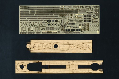 British Heavy Cruiser HMS Norfolk Photo Etched Parts Set (incl. wood deck) 