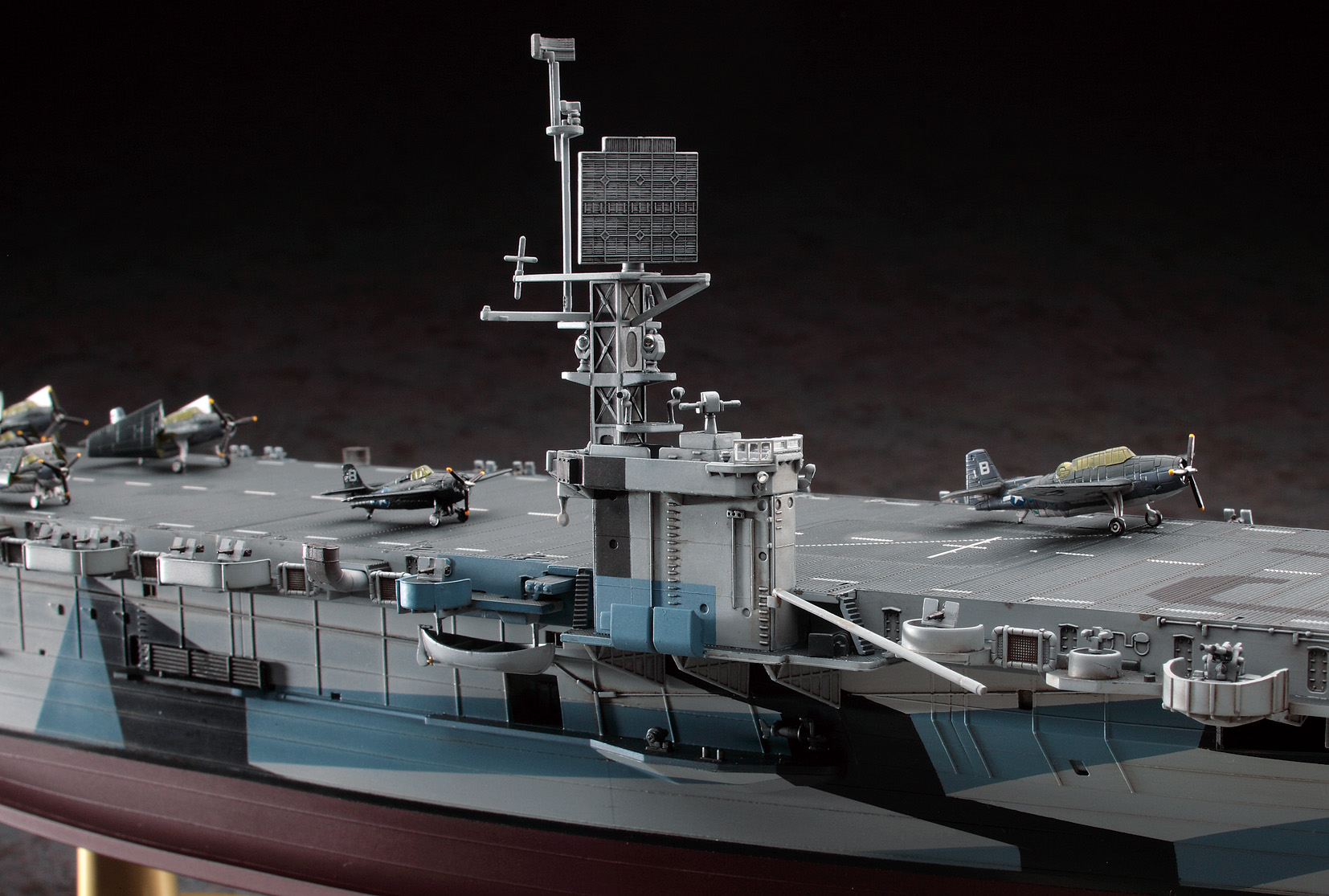 NNT Modell | USS Gambier Bay CVE-73 | purchase online